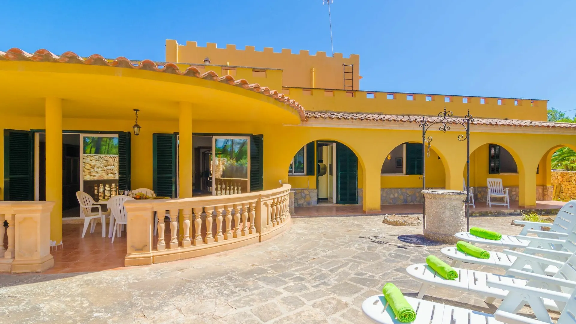 Villa Del Mar Mondrago contacts